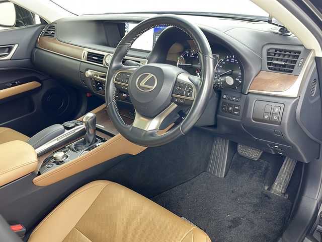 レクサス ＧＳ 350 Iパッケージ 道央・札幌 2017(平29)年 2.3万km グラファイトブラックガラスフレーク ・４WD/・純正ナビ(CD&DVD&DSD&BT&USB&フルセグ)/・寒冷地仕様/・衝突軽減ブレーキ/・レーンキープアシスト/・レーダークルーズコントロール/・ブラインドスポットモニター/・ステアリングヒーター/・バックカメラ/・D/Nシートヒーター/・ドアミラーヒーター/・D/Nパワーシート/・メモリーシート/・パドルシフト/・ベンチレーション/・サンルーフ/・社外ドラレコ/・社外レーダー/・バックフォグライト/・スマートキー/・スペアキー