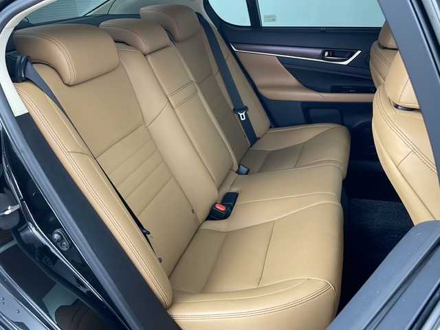 レクサス ＧＳ 350 Iパッケージ 道央・札幌 2017(平29)年 2.3万km グラファイトブラックガラスフレーク ・４WD/・純正ナビ(CD&DVD&DSD&BT&USB&フルセグ)/・寒冷地仕様/・衝突軽減ブレーキ/・レーンキープアシスト/・レーダークルーズコントロール/・ブラインドスポットモニター/・ステアリングヒーター/・バックカメラ/・D/Nシートヒーター/・ドアミラーヒーター/・D/Nパワーシート/・メモリーシート/・パドルシフト/・ベンチレーション/・サンルーフ/・社外ドラレコ/・社外レーダー/・バックフォグライト/・スマートキー/・スペアキー
