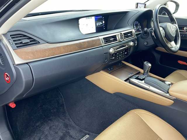 レクサス ＧＳ 350 Iパッケージ 道央・札幌 2017(平29)年 2.3万km グラファイトブラックガラスフレーク ・４WD/・純正ナビ(CD&DVD&DSD&BT&USB&フルセグ)/・寒冷地仕様/・衝突軽減ブレーキ/・レーンキープアシスト/・レーダークルーズコントロール/・ブラインドスポットモニター/・ステアリングヒーター/・バックカメラ/・D/Nシートヒーター/・ドアミラーヒーター/・D/Nパワーシート/・メモリーシート/・パドルシフト/・ベンチレーション/・サンルーフ/・社外ドラレコ/・社外レーダー/・バックフォグライト/・スマートキー/・スペアキー