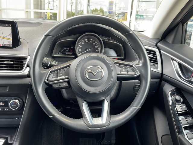 マツダ アクセラ スポーツ 15S 静岡県 2019(令1)年 5.4万km エターナルブルーマイカ シティーブレーキサポート/・ブラインドスポットモニター/・レーンキープサポート/・全方位カメラ/・コーナーセンサー/純正メーカーナビ/・フルセグTV/・CD/DVD/Bluetooth/ラジオ/主要装備/・プッシュスタート/・スマートキー/・アイドリングストップ/・オートライト/・LEDヘッドライト