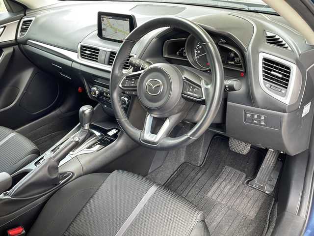 マツダ アクセラ スポーツ 15S 静岡県 2019(令1)年 5.4万km エターナルブルーマイカ シティーブレーキサポート/・ブラインドスポットモニター/・レーンキープサポート/・全方位カメラ/・コーナーセンサー/純正メーカーナビ/・フルセグTV/・CD/DVD/Bluetooth/ラジオ/主要装備/・プッシュスタート/・スマートキー/・アイドリングストップ/・オートライト/・LEDヘッドライト