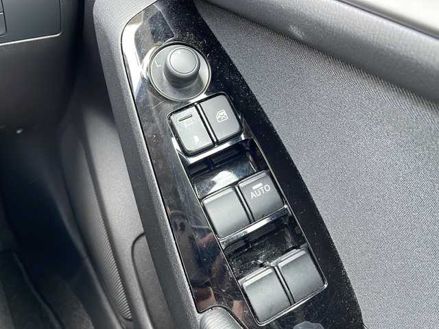 マツダ アクセラ スポーツ 15S 静岡県 2019(令1)年 5.4万km エターナルブルーマイカ シティーブレーキサポート/・ブラインドスポットモニター/・レーンキープサポート/・全方位カメラ/・コーナーセンサー/純正メーカーナビ/・フルセグTV/・CD/DVD/Bluetooth/ラジオ/主要装備/・プッシュスタート/・スマートキー/・アイドリングストップ/・オートライト/・LEDヘッドライト