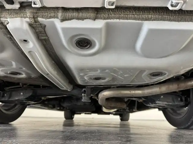 トヨタ ヴェルファイア Z ゴールデンアイズ 三重県 2020(令2)年 5.8万km ホワイトパールクリスタルシャイン ガソリン/FF/MTモード付インパネCVT/純正 9インチナビ/（AM/FM/CD*/DVD*/USB/Bluetooth/TV/Miracast/CarPlay/AndroidAuto）*OP/純正 12.1インチ 後席モニター V12T-R68C/バックガイドモニター/両側パワースライドドア/ドライブレコーダー 前後/ビルトイン ETC/Toyota Safety Sense/・プリクラッシュセーフティ［PCS］/・レーントレーシングアシスト［LTA］/・レーダークルコン（全車速追従機能付）/・インテリジェントクリアランスソナー（パーキングサポートブレーキ（静止物））/・アダプティブハイビームシステム［AHS］/・ロードサインアシスト［RSA］/・先行車発進告知機能［TMN］/装備/・【特別装備】3眼LEDヘッドランプ（ゴールデンアイズ特別加飾）/・ハーフレザーシート/・パワーバックドア/・オットマンシート（2nd）/・左右独立オートエアコン/・後席独立オートエアコン/・オートライト/・LEDフロントフォグランプ/・電子パーキングブレーキ/・プッシュスタート/・純正18inAW/・取/マルチ取/ナビ取