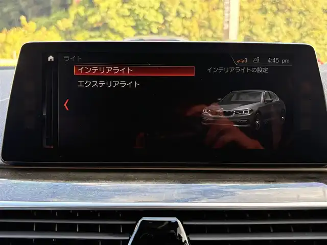 ＢＭＷ ５３０ｉ Mスポーツ 福岡県 2018(平30)年 2.6万km アルピンホワイトⅢ ハイラインパッケージ　/イノベーションパッケージ/アダプティブクルーズコントロール/黒革シート/ベンチレーション　/全席シートヒーター/純正ナビ/フルセグTV/全方位カメラ　/ワイヤレス充電　/ステアリングスイッチ/パドルシフト/純正19インチアルミホイール/ミラー一体型ＥＴＣ