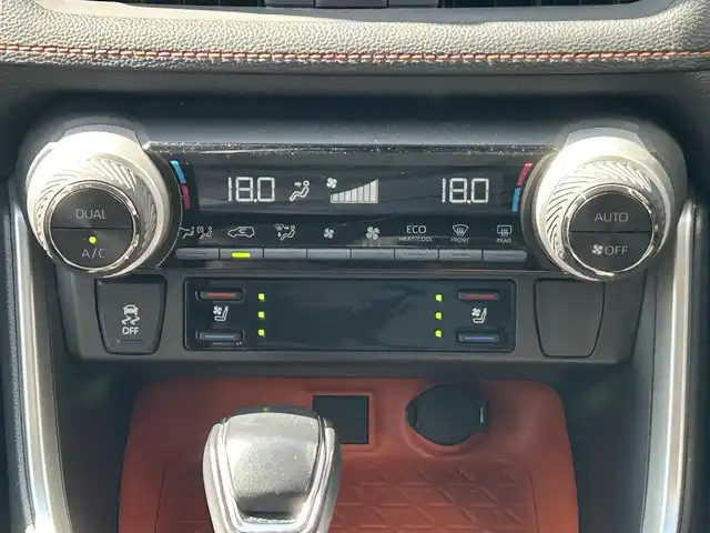 トヨタ ＲＡＶ４ アドベンチャー 岩手県 2020(令2)年 9.1万km グレーメタリック 4WD/純正ナビ　/バックカメラ　/レーダークルコン　/ＥＴＣ　/スマートキー　/プッシュスタート　/保証書　取説　ナビ取説