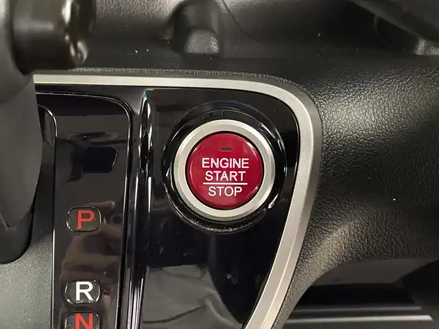 ホンダ Ｎ ＢＯＸ カスタム G SSパッケージ 鹿児島県 2014(平26)年 5.6万km プレミアムホワイトパール 8インチ社外メモリナビ/(BT/CD/DVD/SD/HDMI/フルセグTV)/CTBA/両側パワースライドドア/バックカメラ/衝突軽減ブレーキ/ETC/前後ドライブレコーダー/アイドリングストップ/チップアップシート/ベンチシート/社外17インチアルミホイール/社外フロアマット/保証書/取扱説明書