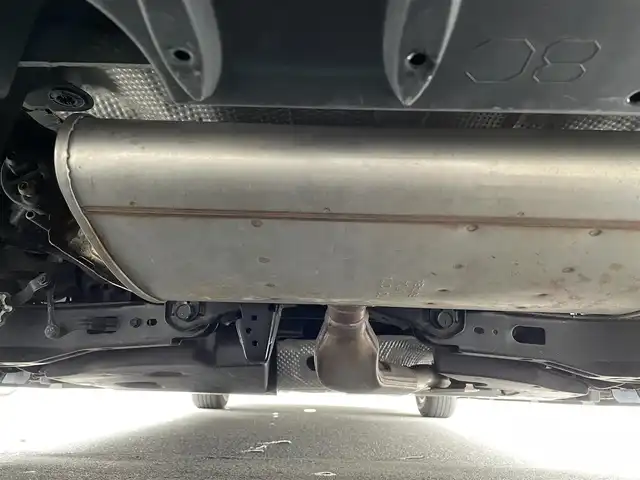 トヨタ プリウス ＰＨＶ S 岐阜県 2017(平29)年 6.5万km シルバーM 純正ディーラーOPナビ/【Bluetooth．CD.TV.AM/FM】/エアロパーツ(モデリスタ)/充電ケーブル/ステアリングヒーター/クルーズコントロール/衝突軽減ブレーキ/車線逸脱防止装置/バックカメラ/スマートキー/LEDヘッドライト・オート機能付/オートマチックハイビーム/積込スタッドレスタイヤ/ETC/ドライブレコーダー/純正フロアマット/ドアバイザー/保証書/取扱説明書/スペアキー