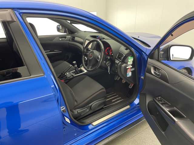 スバル インプレッサ ＷＲＸ STi スペックC 宮崎県 2011(平23)年 9.8万km WRブルーマイカ 禁煙車/ワンオーナー/社外ナビTV/（ストラーダ/CN-MW250D/CD/DVD/FMAM/フルセグTV)/社外Defiブースト系/社外GPSレーダー/（ZERO703V）/社外サブウーハー（PIONEER/TS-WX110A）/社外TEIN車高調/社外HKSデュアルマフラー/社外CUSCOフロントストラットタワーバー/純正18インチアルミ/純正STiシート/純正STiリップスポイラー/純正リアスポイラー/純正キセノンライト/純正フロアマット/DUNLOP/DIREZZA/DZ101/オートエアコン/ボンネットダンパー/ウインカードアミラー/LEDテール/ドアバイザー/電動格納ミラー/リモコンキー/新車時保証書/取扱い説明書/R6/11/24/R5/12/4/R5/5/8/R4/12/3/R3/11/28/R2/12/10/R1/12/1/H30/11/10/H29/11/17/H28/11/11/H27/11/19/H26/11/23/H25/12/8/H24/11/25点検記録簿完備