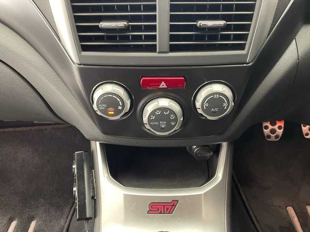 スバル インプレッサ ＷＲＸ STi スペックC 宮崎県 2011(平23)年 9.8万km WRブルーマイカ 禁煙車/ワンオーナー/社外ナビTV/（ストラーダ/CN-MW250D/CD/DVD/FMAM/フルセグTV)/社外Defiブースト系/社外GPSレーダー/（ZERO703V）/社外サブウーハー（PIONEER/TS-WX110A）/社外TEIN車高調/社外HKSデュアルマフラー/社外CUSCOフロントストラットタワーバー/純正18インチアルミ/純正STiシート/純正STiリップスポイラー/純正リアスポイラー/純正キセノンライト/純正フロアマット/DUNLOP/DIREZZA/DZ101/オートエアコン/ボンネットダンパー/ウインカードアミラー/LEDテール/ドアバイザー/電動格納ミラー/リモコンキー/新車時保証書/取扱い説明書/R6/11/24/R5/12/4/R5/5/8/R4/12/3/R3/11/28/R2/12/10/R1/12/1/H30/11/10/H29/11/17/H28/11/11/H27/11/19/H26/11/23/H25/12/8/H24/11/25点検記録簿完備