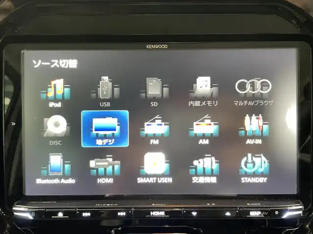 スズキ ハスラー Jスタイル 鹿児島県 2022(令4)年 5.2万km ピュアホワイトパール/ガンメタリック2トーン バックカメラ/ケンウッド製ナビ/　・Bluetooth接続/　・フルセグTV/　・DVD再生/デュアルカメラブレーキサポート/ETC/LEDヘッドライト/LEDフォグランプ/オートライト/ルーフレール/純正フロアマット/純正アルミホイール/電動格納ミラー/ドアバイザー/メッキフロントグリル/後席テーブル/シートヒーター/スマートキー/アイドリングストップ