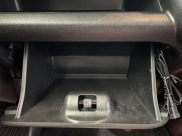 スズキ ハスラー Jスタイル 鹿児島県 2022(令4)年 5.2万km ピュアホワイトパール/ガンメタリック2トーン バックカメラ/ケンウッド製ナビ/　・Bluetooth接続/　・フルセグTV/　・DVD再生/デュアルカメラブレーキサポート/ETC/LEDヘッドライト/LEDフォグランプ/オートライト/ルーフレール/純正フロアマット/純正アルミホイール/電動格納ミラー/ドアバイザー/メッキフロントグリル/後席テーブル/シートヒーター/スマートキー/アイドリングストップ