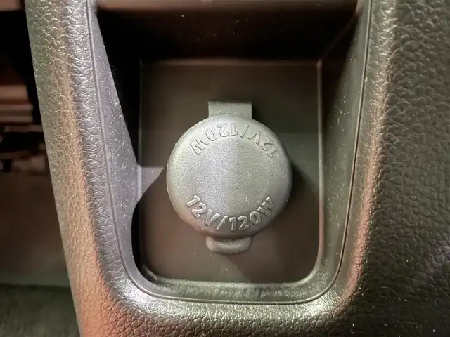 スズキ ハスラー Jスタイル 鹿児島県 2022(令4)年 5.2万km ピュアホワイトパール/ガンメタリック2トーン バックカメラ/ケンウッド製ナビ/　・Bluetooth接続/　・フルセグTV/　・DVD再生/デュアルカメラブレーキサポート/ETC/LEDヘッドライト/LEDフォグランプ/オートライト/ルーフレール/純正フロアマット/純正アルミホイール/電動格納ミラー/ドアバイザー/メッキフロントグリル/後席テーブル/シートヒーター/スマートキー/アイドリングストップ