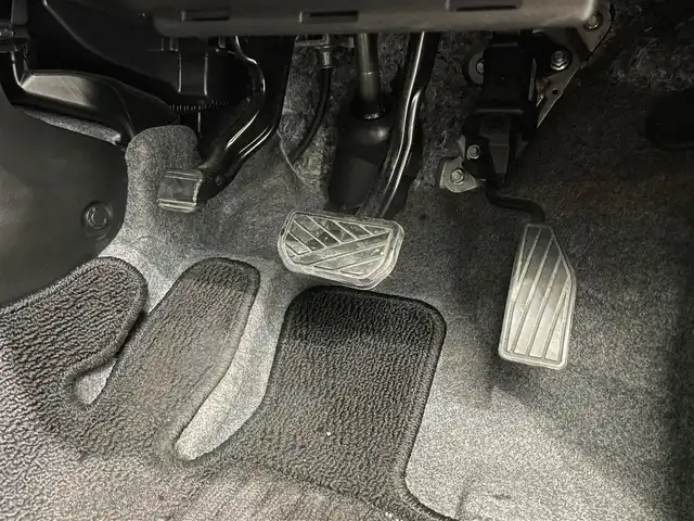 スズキ ハスラー Jスタイル 鹿児島県 2022(令4)年 5.2万km ピュアホワイトパール/ガンメタリック2トーン バックカメラ/ケンウッド製ナビ/　・Bluetooth接続/　・フルセグTV/　・DVD再生/デュアルカメラブレーキサポート/ETC/LEDヘッドライト/LEDフォグランプ/オートライト/ルーフレール/純正フロアマット/純正アルミホイール/電動格納ミラー/ドアバイザー/メッキフロントグリル/後席テーブル/シートヒーター/スマートキー/アイドリングストップ