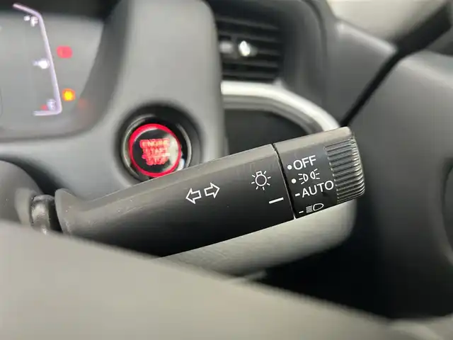 ホンダ フィット ホーム 高知県 2020(令2)年 2.5万km クリスタルブラックパール SDナビ/フルセグテレビ/バックカメラ/アイドリングストップ/クルーズコントロール/パーキングアシスト/Bluetooth接続/純正フロアマット/純正15インチアルミホイール/ABS/横滑り防止装置/コーナーセンサー/盗難防止装置/オートライト/カーテンエアバック