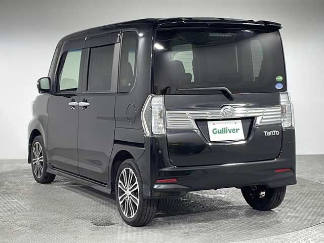 ダイハツ タント カスタム RS トップED SA Ⅲ 群馬県 2017(平29)年 4.5万km ブラックマイカメタリック 社外7型ナビゲーション【MDV-D504BTW】/CD DVD AM FM Bluetooth フルセグTV /バックカメラ/両側パワースライドドア/D席シートヒーター/ハーフレザーシート/衝突被害軽減システム/横滑り防止装置/レーンキープアシスト/クリアランスソナー/LEDヘッドライト/オートマチックハイビーム/オートライト/革巻きステアリング/アイドリングストップ/純正ドアバイザー/純正15インチアルミホイール/ウィンカー電格ミラー/純正フロアマット