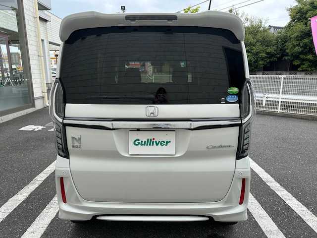 ホンダ Ｎ ＢＯＸ カスタム G L ホンダセンシング 埼玉県 2020(令2)年 0.6万km プラチナホワイトパール ワンオーナー/純正SDナビ/　DTV/Bluetooth/CD/DVD/USB/AUX/(VXM-204VFi)/Honda SENSING/　・アダプティブクルーズコントロール/　・近距離衝突軽減ブレーキ/　・急アクセル抑制機能/　・車線維持支援システム（LKAS）/　・オートハイビーム/両側パワースライドドア/純正ナビ連動前後ドライブレコーダー/（DRH-204VD）/純正ナビ連動ビルトインETC/横滑り防止装置/前席シートヒーター/リヤデフロスタースイッチ/プラズマクラスター搭載/ソナーセンサー/アイドリングストップ/LEDヘッドライト/純正フロアマット/スマートキー/スペアキー