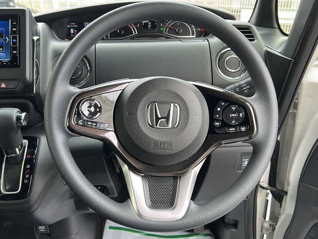 ホンダ Ｎ ＢＯＸ カスタム G L ホンダセンシング 埼玉県 2020(令2)年 0.6万km プラチナホワイトパール ワンオーナー/純正SDナビ/　DTV/Bluetooth/CD/DVD/USB/AUX/(VXM-204VFi)/Honda SENSING/　・アダプティブクルーズコントロール/　・近距離衝突軽減ブレーキ/　・急アクセル抑制機能/　・車線維持支援システム（LKAS）/　・オートハイビーム/両側パワースライドドア/純正ナビ連動前後ドライブレコーダー/（DRH-204VD）/純正ナビ連動ビルトインETC/横滑り防止装置/前席シートヒーター/リヤデフロスタースイッチ/プラズマクラスター搭載/ソナーセンサー/アイドリングストップ/LEDヘッドライト/純正フロアマット/スマートキー/スペアキー