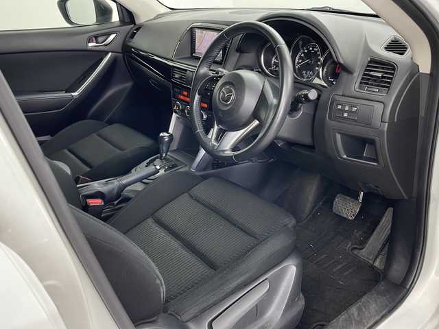 マツダ ＣＸ－５ XD 道央・札幌 2013(平25)年 9.2万km クリスタルホワイトパールマイカ ・4WD/・社外ナビ・ＴＶ・ＣＤ・ＤＶＤ・ＳＤ・ＢＴ/・バックカメラ/・アイドリングストップ/・横滑り防止機能/・AFS/・ステアリングスイッチ/・ETC/・オートライト/・HIDヘッドライト/・スマートキー/・純正エンジンスターター/・純正アルミ夏タイヤセット積込