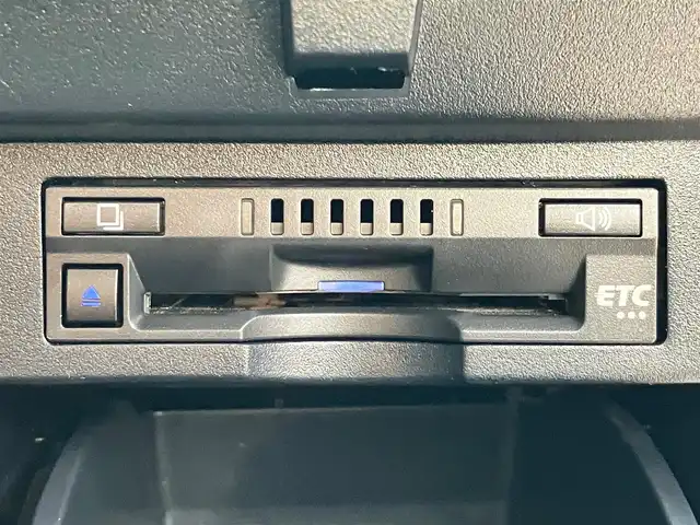 トヨタ アルファード S Cパッケージ 静岡県 2020(令2)年 5.8万km ホワイトパールクリスタルシャイン 純正10インチナビ（CD/DVD/BT/フルセグ）/純正12.1インチ後席モニター/バックカメラ/ツインサンルーフ/電動リアゲート/D席N席パワーシート/D席N席シートヒーター/D席N席エアシート/N席電動オットマン/２列目電動リクライニング/２列目電動オットマン/純正フロアマット車載/純正エントランスマット車載/シーケンシャルウインカー/三眼LEDヘッドライト/ステアリングヒーター/エンジンスタートボタン/パワーステアリング/パワーウィンドウ/100V充電/保証書/取扱説明書/記録簿/スマートキー/レーダークルーズコントロール/ETC/USB入力端子/三列シート/ウォークスルー/両側パワースライドドア/純正18インチアルミホイール/ABS/横滑り防止装置/コーナーセンサー前後/レーンキープアシスト/盗難防止装置/オートライト/オートマチックハイビーム/W+サイドエアバック/衝突軽減システム/カーテンエアバック