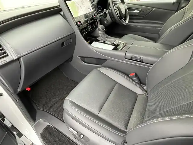 トヨタ アルファード Z 福岡県 2024(令6)年 0.3万km プラチナホワイトパールマイカ ワンオーナー/ツインムーンルーフ/純正13.2インチ有機ELフリップダウンモニター【V13T-R72F】/純正14インチコネクテッドナビ/(AM/FM/Bluetooth/Miracast/フルセグTV/ナビ有り)/パノラミックビューモニター/バックカメラ/トヨタセーフティセンス/・プリクラッシュセーフティ/・レーントディパーチャーアラート/・ロードサインアシスト/・レーダークルーズコントロール/アダプティブハイビーム/ブラインドスポットモニター/安心降車アシスト/周辺車両接近時サポート/クリアランスソナー/プロアクティブドライビングアシスト/リヤクロストラフィックアラート/リヤカメラディテクション/後方車両接近告知/パーキングサポートブレーキ/横滑り防止装置/両側パワースライドドア/パワーバックドア/純正18インチAW/黒色レザーシート/デジタルインナーミラー/ステアリングヒーター/パワーシート/シートヒーター/ベンチレーション/D席シートメモリー/電動サンシェード/ETC2.0/社外フロアマット/置くだけ充電/スペアタイヤ/USBタイプCポート×7/100V電源/スペアキー×1