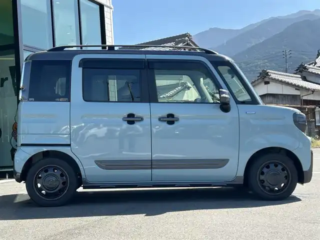 スズキ スペーシア ギア HYBRID XZ 愛媛県 2019(令1)年 2.8万km オフブルーメタリック/ガンメタリック2トーンルーフ 純正ナビ（Bluetooth/フルセグTV/DVD再生）/両側パワースライドドア/バックカメラ/ETC/前後ドライブレコーダー/シートヒーター/ドアハンドルプロテクター/純正フロアマット/ドアバイザー/ルーフレール/後方コーナーセンサー/LEDヘッドライト/フォグランプ