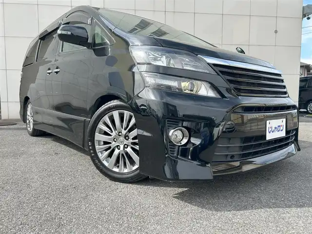 トヨタ ヴェルファイア 2．4Z ゴールデンアイズ 埼玉県 2012(平24)年 12.9万km ブラック (株)IDOMが運営する【じしゃロン熊谷店】の自社ローン専用車両になりますこちらは現金またはオートローンご利用時の価格です。自社ローンご希望の方は別途その旨お申付け下さい/社外アルパインSDナビ　EX0C9V/（フルセグTV/BT/DVD/CD/AM/FM)/車高調/フリップダウンモニター/パワーバックドア/ETC/バックカメラ/クルーズコントロール/コーナーセンサー/スペアキー１本/オットマン/ウォークスルー/電動格納ミラー/MT付オートマ/オートライト/ABS/純正フロアマット/純正１８インチアルミホイール/プッシュスタート