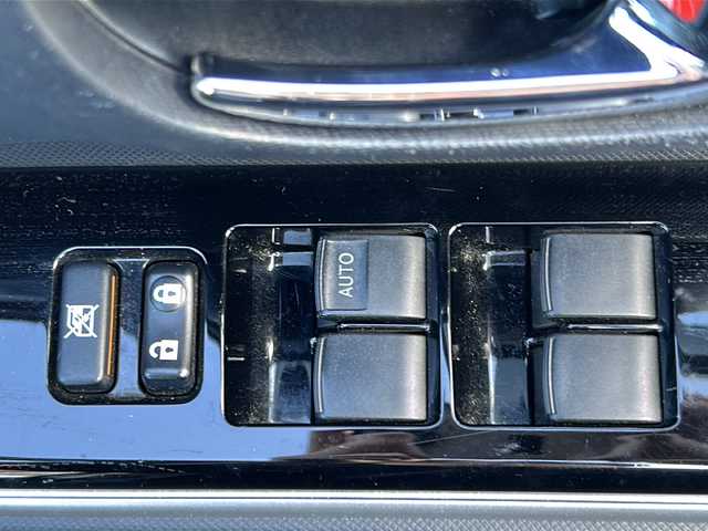 トヨタ アクア G ブラックソフトレザーセレ 長野県 2015(平27)年 8.6万km ダークバイオレットマイカメタリック ・クルーズコントロール/・社外ナビ/(Bluetooth/フルセグTV/CD/DVD)/・純正ビルトインETC/・純正フロアマット/・レザーシート/・シートヒーター(D+N席)/・社外15インチアルミホイール/・オートライト/・取扱説明書/・保証書/・スペアキー