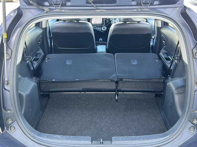 トヨタ アクア G ブラックソフトレザーセレ 長野県 2015(平27)年 8.6万km ダークバイオレットマイカメタリック ・クルーズコントロール/・社外ナビ/(Bluetooth/フルセグTV/CD/DVD)/・純正ビルトインETC/・純正フロアマット/・レザーシート/・シートヒーター(D+N席)/・社外15インチアルミホイール/・オートライト/・取扱説明書/・保証書/・スペアキー