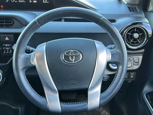 トヨタ アクア G ブラックソフトレザーセレ 長野県 2015(平27)年 8.6万km ダークバイオレットマイカメタリック ・クルーズコントロール/・社外ナビ/(Bluetooth/フルセグTV/CD/DVD)/・純正ビルトインETC/・純正フロアマット/・レザーシート/・シートヒーター(D+N席)/・社外15インチアルミホイール/・オートライト/・取扱説明書/・保証書/・スペアキー