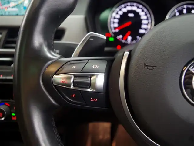 ＢＭＷ Ｘ２ M35i 兵庫県 2020(令2)年 5.6万km アルピンホワイトⅢ パノラマサンルーフ/モカレザーシート/シートヒーター/パワーシート/ACC/LDW/HUD/純正ナビ/バックカメラ/ETC/パワーバックドア/LEDヘッドライト/純正19インチAW/純正フロアマット/前後ドライブレコーダー