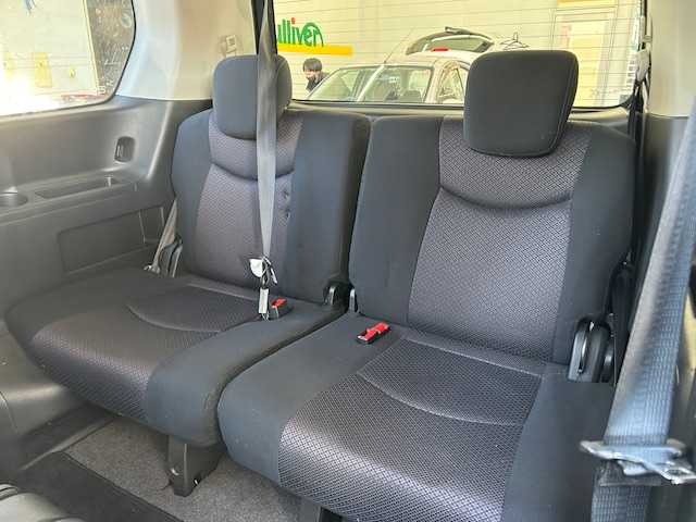 日産 セレナ ハイウェイS G Sハイブリッド 宮城県 2012(平24)年 6.9万km スーパーブラック 純正ナビゲーション　/　（ワンセグテレビ　Ｂｌｕｅｔｏｏｔｈ　CD/DVD　FM/AM）/８人乗り３列シート　/ワンオーナー　/保証書/取扱説明書/アラウンドビューモニター/バックカメラ/両側パワースライドドア/横滑り防止/アイドリングストップ/クルーズコントロール/純正フロアマット/電動格納ミラー/ビルトインETC/パノラミックルーフ/ドアバイザー/オートライト