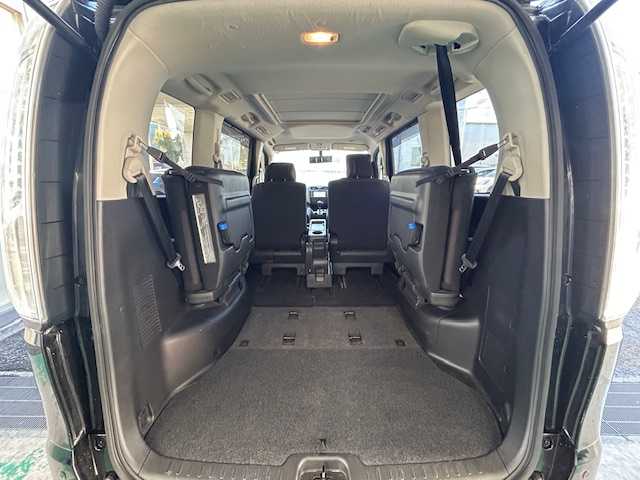 日産 セレナ ハイウェイS G Sハイブリッド 宮城県 2012(平24)年 6.9万km スーパーブラック 純正ナビゲーション　/　（ワンセグテレビ　Ｂｌｕｅｔｏｏｔｈ　CD/DVD　FM/AM）/８人乗り３列シート　/ワンオーナー　/保証書/取扱説明書/アラウンドビューモニター/バックカメラ/両側パワースライドドア/横滑り防止/アイドリングストップ/クルーズコントロール/純正フロアマット/電動格納ミラー/ビルトインETC/パノラミックルーフ/ドアバイザー/オートライト