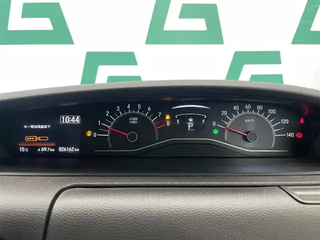 ホンダ Ｎ ＢＯＸ G L ホンダセンシング 鹿児島県 2020(令2)年 2.7万km プラチナホワイトパール 禁煙車/純正SDナビ【VXU-207NBi】/ (Bluetooth.TV.CD.DVD)/ワンセグTV/バックモニター/ホンダセンシング/・アダプティブクルーズコントロール/・レーンキープアシスト/・ロードサインアシスト/片側パワースライドドア/ビルトインETC/社外アルミホイール/電動格納ミラー