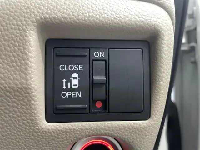 ホンダ Ｎ ＢＯＸ G L ホンダセンシング 鹿児島県 2020(令2)年 2.7万km プラチナホワイトパール 禁煙車/純正SDナビ【VXU-207NBi】/ (Bluetooth.TV.CD.DVD)/ワンセグTV/バックモニター/ホンダセンシング/・アダプティブクルーズコントロール/・レーンキープアシスト/・ロードサインアシスト/片側パワースライドドア/ビルトインETC/社外アルミホイール/電動格納ミラー