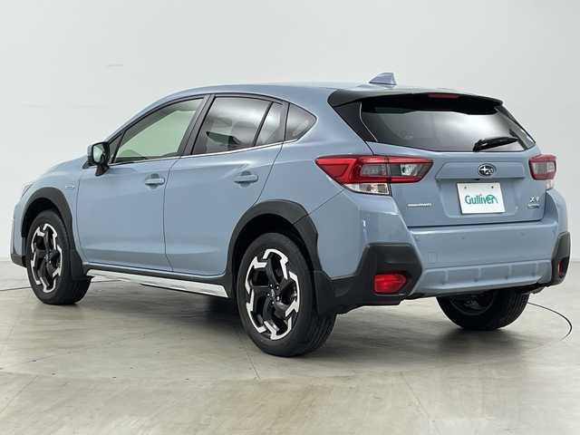 スバル ＸＶ ハイブリッド アドバンス 道央・札幌 2020(令2)年 2.4万km クールグレーカーキ ・4WD/・純正8インチナビ(フルセグTV/CD/DVD/BT/USB)/・DIATONEサウンド/・バックカメラ/・アイサイトVer.3/・レーダークルーズコントロール/・ブラインドスポットモニター/・ハーフレザーシート/・前席パワーシート/・運転席シートメモリ/・純正ドライブレコーダー/・ETC/・ドアミラーヒーター/・コーナーセンサー/・LEDヘッドライト/・オートライト/・スマートキー/・純正18インチAW