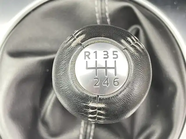 マツダ ロードスター 990S 千葉県 2022(令4)年 2.6万km ソウルレッドクリスタルM 禁煙車/マツダスピードエアロ/車高調/純正Rays製16インチAW/純正Brembo製ブレーキシステム/純正オーディオシステム/衝突軽減システム/・衝突軽減ブレーキ/・車線逸脱抑制機能/・斜線逸脱警報/・横滑り防止機能/・コーナーセンサー/ブラインドスポットモニター/オートライト/ヘッドライトLED/オートマチックハイビームアシスト/純正フロアマット/エンジンプッシュボタン/ETC