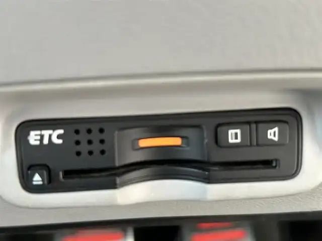 ホンダ ＣＲ－Ｚ α 奈良県 2011(平23)年 11.1万km プレミアムホワイトパール 純正ナビ/(AM/FM/HDD/iPod/USB/ワンセグTV）/バックカメラ/クルーズコントロール/ビルトインETC/オートライト/革巻きステアリング/ステアリングスイッチ/横滑り防止装置/電格ウインカーミラー/フロアマット