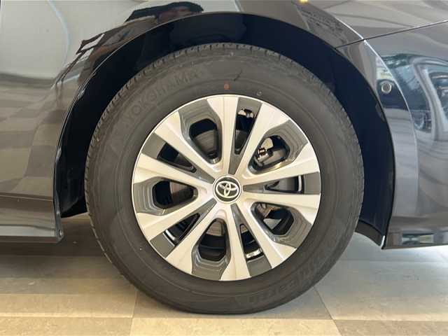 トヨタ プリウス A 岐阜県 2019(令1)年 7.8万km アティチュードブラックマイカ ワンオーナー/トヨタセーフティセンス/レーダークルーズコントロール/レーンキープ/オートマチックハイビーム/純正８インチナビ /フルセグTV/Bluetooth/バックカメラ/フロントカメラ/ドライブレコーダー/ヘッドアップディスプレイ/LEDヘッドライト/LEDフォグライト