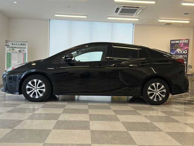 トヨタ プリウス A 岐阜県 2019(令1)年 7.8万km アティチュードブラックマイカ ワンオーナー/トヨタセーフティセンス/レーダークルーズコントロール/レーンキープ/オートマチックハイビーム/純正８インチナビ /フルセグTV/Bluetooth/バックカメラ/フロントカメラ/ドライブレコーダー/ヘッドアップディスプレイ/LEDヘッドライト/LEDフォグライト
