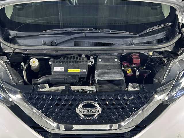 日産 デイズ HWS G ターボ プロパイロットED 沖縄県 2019(令1)年 4.9万km ホワイトパール 禁煙車　/純正９インチナビ/【ＣＤ／ＤＶＤ／フルセグＴＶ／ＢＴ】　/バックカメラ/全方位カメラ　/ドライブレコーダー　/ＥＴＣ　/衝突被害軽減システム　/レーンキープアシスト　/前後コーナーセンサー　/オートマチックハイビーム/レーダークルーズコントロール　/ＬＥＤヘッドライト　/オートライト/革調シートカバー/純正フロアマット