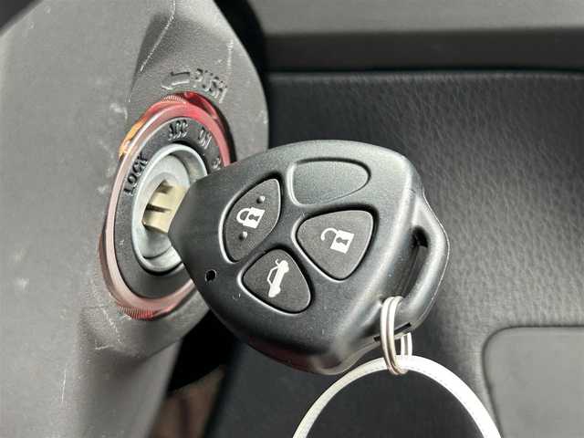 トヨタ ８６ G 福岡県 2019(令1)年 10.9万km クリスタルホワイトパール GTウィング/フルエアロ/Defiメーター/A’PEXi製ターボ/BLITZ製オイルフィルター/ROSSOMODELLO製マフラー/ITARU製ホイール/盗難防止装置/横滑り防止装置/純正ナビ/Bluetooth/フルセグTV/ipod/USB/ETC2.0/アルカンターラ/社外フロアマット/衝突被害軽減ブレーキ