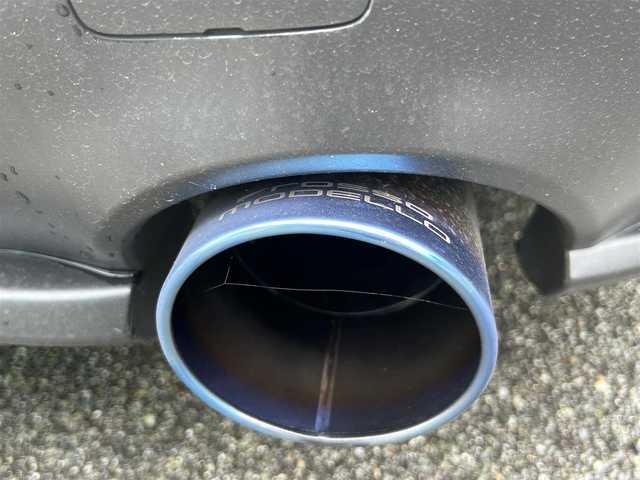 トヨタ ８６ G 福岡県 2019(令1)年 10.9万km クリスタルホワイトパール GTウィング/フルエアロ/Defiメーター/A’PEXi製ターボ/BLITZ製オイルフィルター/ROSSOMODELLO製マフラー/ITARU製ホイール/盗難防止装置/横滑り防止装置/純正ナビ/Bluetooth/フルセグTV/ipod/USB/ETC2.0/アルカンターラ/社外フロアマット/衝突被害軽減ブレーキ