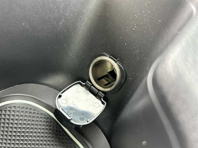 トヨタ ８６ G 福岡県 2019(令1)年 10.9万km クリスタルホワイトパール GTウィング/フルエアロ/Defiメーター/A’PEXi製ターボ/BLITZ製オイルフィルター/ROSSOMODELLO製マフラー/ITARU製ホイール/盗難防止装置/横滑り防止装置/純正ナビ/Bluetooth/フルセグTV/ipod/USB/ETC2.0/アルカンターラ/社外フロアマット/衝突被害軽減ブレーキ