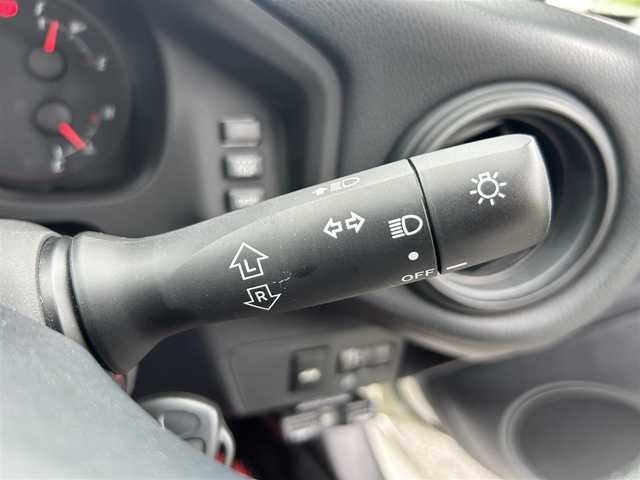 トヨタ ８６ G 福岡県 2019(令1)年 10.9万km クリスタルホワイトパール GTウィング/フルエアロ/Defiメーター/A’PEXi製ターボ/BLITZ製オイルフィルター/ROSSOMODELLO製マフラー/ITARU製ホイール/盗難防止装置/横滑り防止装置/純正ナビ/Bluetooth/フルセグTV/ipod/USB/ETC2.0/アルカンターラ/社外フロアマット/衝突被害軽減ブレーキ