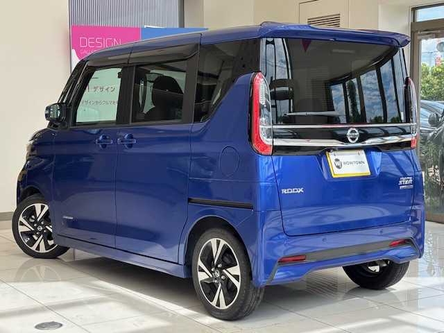 日産 ルークス HWS Gターボ プロパイロットED 埼玉県 2022(令4)年 2.8万km アトランティックブルー エマージェンシーブレーキ/プロパイロット/純正9インチナビ/　　CD/DVD/フルセグ/USB/アラウンドビューモニター/バックカメラ/両側パワースライドドア/レーダークルーズコントロール/LEDヘッドライト/純正15インチアルミホイール/プッシュスタート/アイドリングストップ/ETC/禁煙車