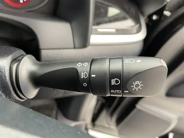 トヨタ アルファード S 滋賀県 2022(令4)年 3.3万km ブラック アルパイン製ナビ/フルセグTV・Bluetooth・HDMI・USB/アルパイン製フリップダウンモニター/デジタルインナーミラー/ドライブレコーダー/ETC/両側パワースライド/電動パーキングブレーキ/追従クルーズコントロール/後部座席オットマン/横滑り防止機能/車線逸脱警報機能/オートハイビーム/ステアリングリモコン/革巻きステアリング/オートエアコン/純正18インチアルミホイール