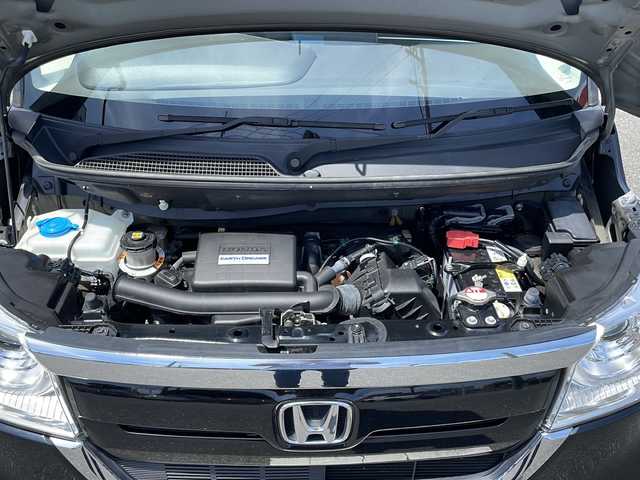 ホンダ Ｎ ＢＯＸ G L ホンダセンシング 山口県 2019(平31)年 7万km クリスタルブラックパール 純正ディスプレイオーディオ【WX-171CP】/・ワンセグテレビ/・Bluetooth/・CD/・AM/FM/・HDMI/・iPod/・USB接続/片側パワースライドドア/ETC/ドライブレコーダー/バックカメラ/プッシュスタート/スマートキー/USB充電ソケット×２/シガーソケット/チップアップシート/LEDヘッドライト/電動格納ウィンカーミラー/コーナーセンサー（後方のみ）/ホンダセンシング/ヒルスタートアシスト機能/VSA（横滑り防止機能）