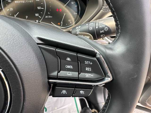 マツダ ＣＸ－５ 大阪府 2022(令4)年 2.9万km スノーフレイクホワイトパールマイカ 純正12インチSDナビ（Bluetooth接続/USB接続）/全方位カメラ/バックカメラ/BSM/衝突被害軽減システム/レーンキープアシスト/横滑り防止装置/ダウンヒルアシストコントロール/コーナーセンサー（前後）/シートヒーター（D/N席）/エアシーター（D/N席）/ETC/純正ドライブレコーダー（C9K7 V6 580）/ステアリングヒーター/ターボ/ルーフレール/純正AW（19インチ）/純正フロアマット/純正LEＤライト/純正DVDプレイヤー/スペアキー/取扱説明書