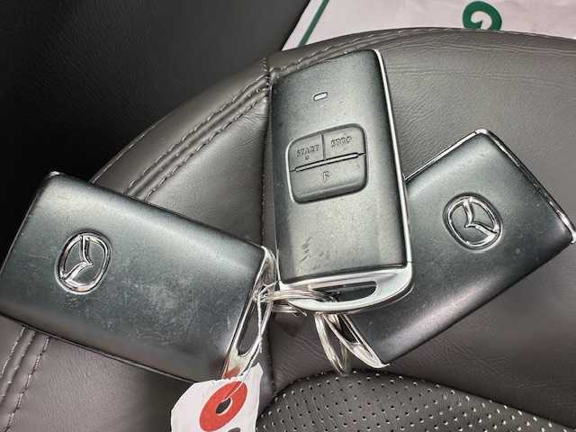 マツダ ＣＸ－５ 大阪府 2022(令4)年 2.9万km スノーフレイクホワイトパールマイカ 純正12インチSDナビ（Bluetooth接続/USB接続）/全方位カメラ/バックカメラ/BSM/衝突被害軽減システム/レーンキープアシスト/横滑り防止装置/ダウンヒルアシストコントロール/コーナーセンサー（前後）/シートヒーター（D/N席）/エアシーター（D/N席）/ETC/純正ドライブレコーダー（C9K7 V6 580）/ステアリングヒーター/ターボ/ルーフレール/純正AW（19インチ）/純正フロアマット/純正LEＤライト/純正DVDプレイヤー/スペアキー/取扱説明書