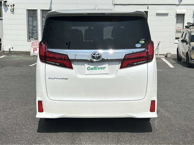トヨタ アルファード S 愛知県 2019(平31)年 5.1万km ホワイトパールクリスタルシャイン /禁煙車/８人乗り//純正９インチナビ・フルセグTV//純正フリップダウンモニター//ビルトインETC//バックカメラ//前後ドライブレコーダー//両側パワスラ//LEDオートライト//セーフティセンス//プリクラッシュセーフティ//レーントレーシングアシスト//アダプティブハイビームシステム//オートマチックハイビーム//ロードサインアシスト//パーキングサポートブレーキ//レーダークルーズコントロール//先行車発進告知機能//ステアスイッチ//電動格納ミラーウインカー//ドアバイザー/フロアマット//新車保証書/取扱説明書//スペアキー
